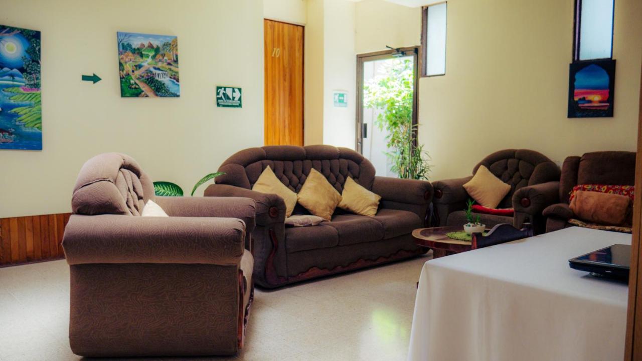 Monte Los Lirios Lodge Monteverde Exteriör bild