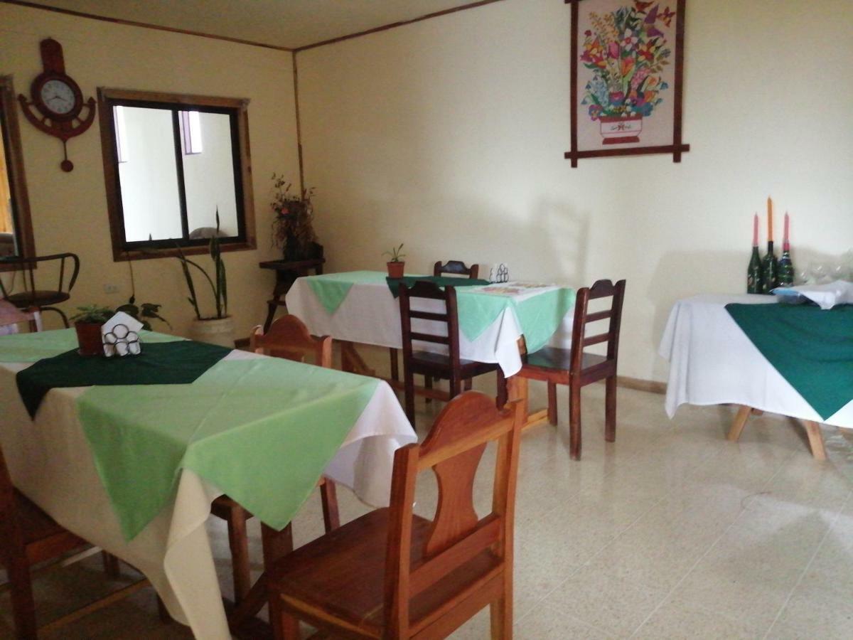 Monte Los Lirios Lodge Monteverde Exteriör bild