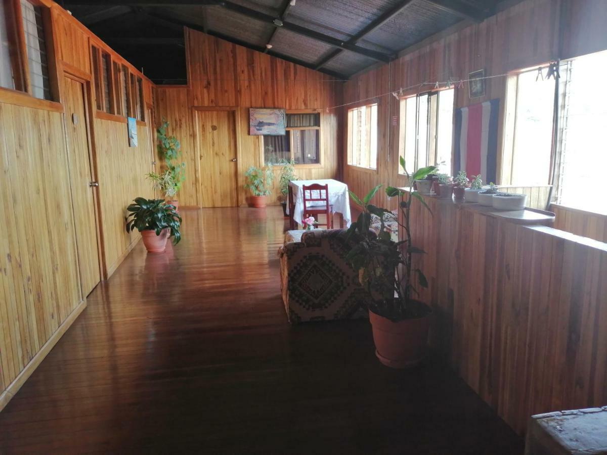 Monte Los Lirios Lodge Monteverde Exteriör bild