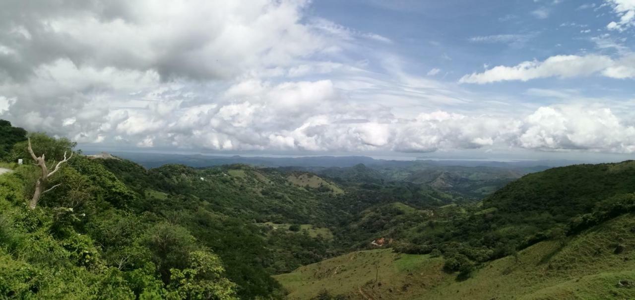 Monte Los Lirios Lodge Monteverde Exteriör bild
